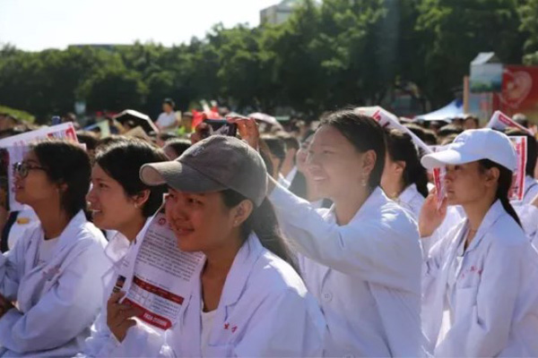 西昌职高学院