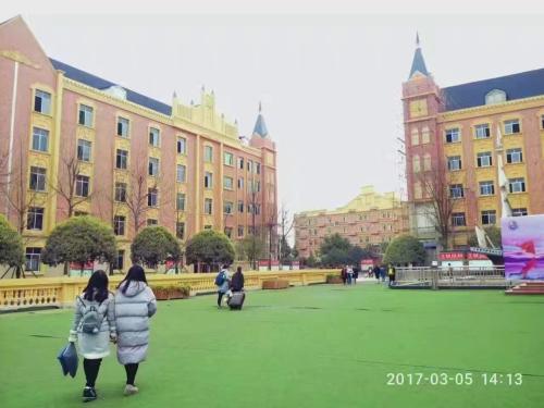 幼师专业学校环境